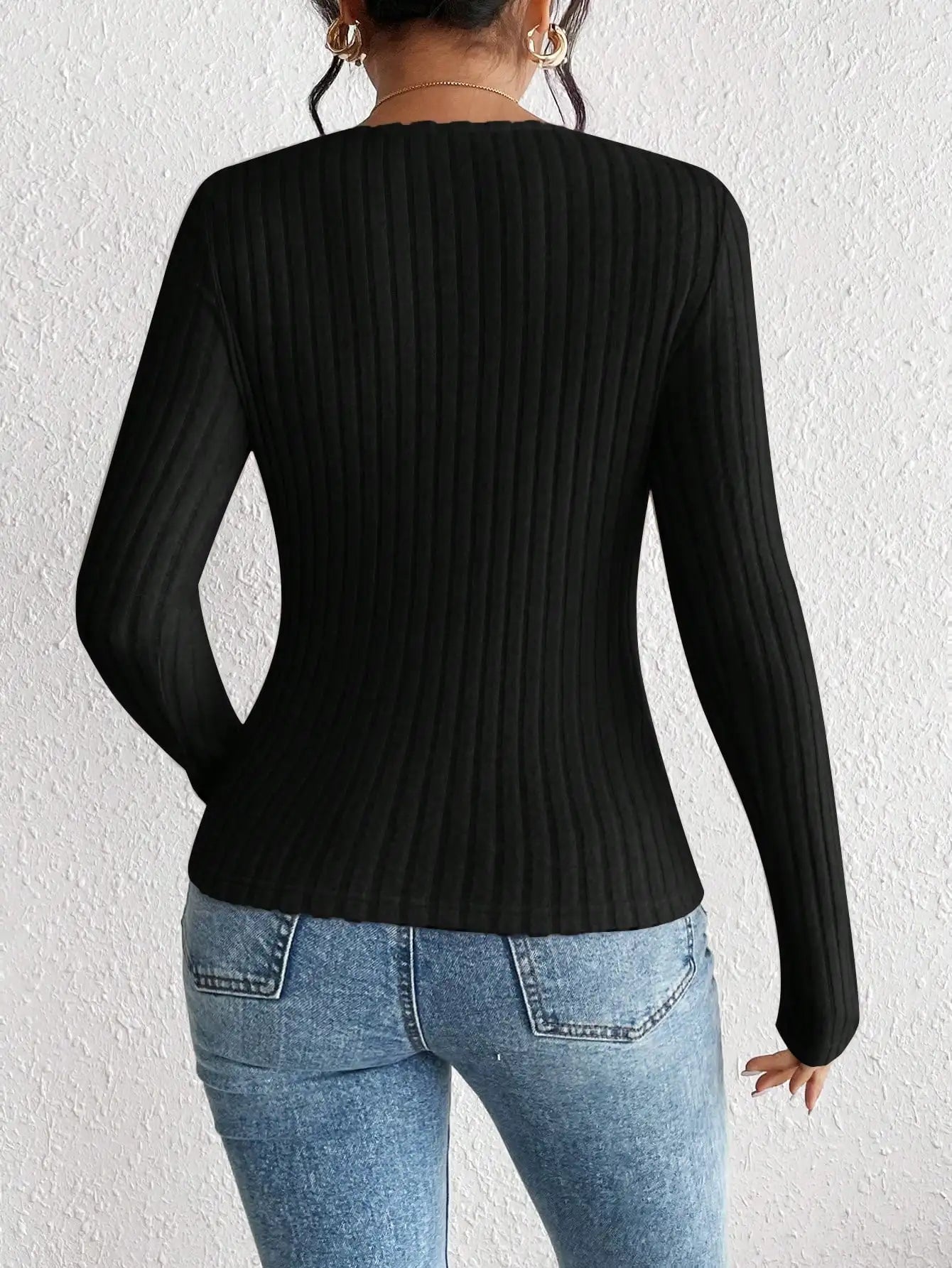 Women’s Diamond Collar Knitted Long Sleeve Top